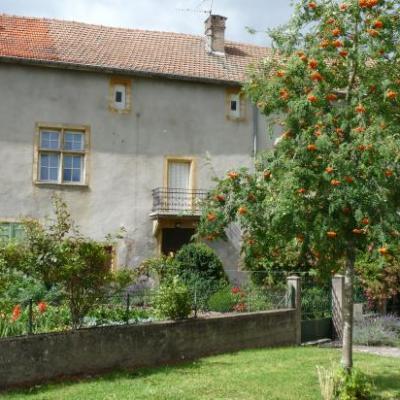 Grange adossée au château